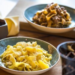 Tagliatelle With Caramelized Oranges and Almonds