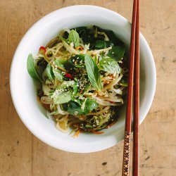 Spicy Noodle Salad With Vegetables