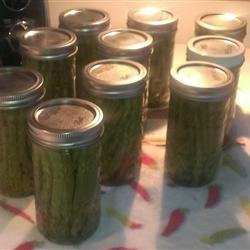 Crisp Pickled Green Beans recipe