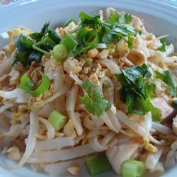 Bangkok Style Chicken Pad Thai recipe