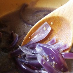 Andreas Viestad's Norwegian Red Onion Soup With Port and Jarlsbe recipe