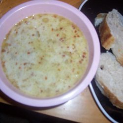 Giada's Tuscan White Bean and Garlic Soup recipe