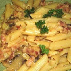Quick and Easy Creamy Bacon-Mushroom Pasta Skillet recipe