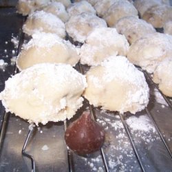 Pecan Balls (Christmas Cookies) recipe