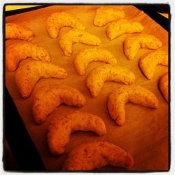 Almond Crescent Cookies recipe