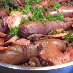A Grape Picker's Lunch! Sausages and Lentils With Thyme and Wine recipe