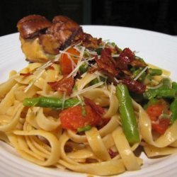 Linguine With Asparagus, Parmesan, and Bacon recipe