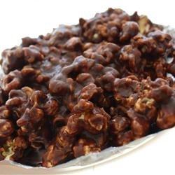 Chocolaty Caramel-Nut Popcorn recipe