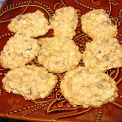 Very Low Fat, Delicious Oatmeal Raisin Cookies recipe