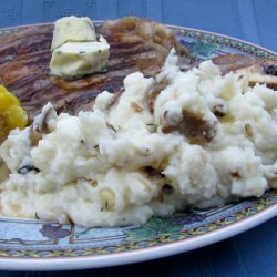 Leek, Mushroom & Thyme Mashed Potatoes recipe