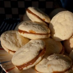 Alfajores (An Argentinean Dulce De Leche Sandwich Cookie) recipe
