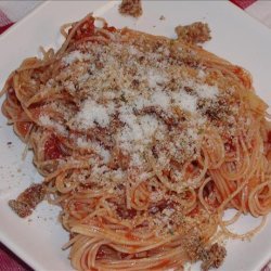 Spaghetti Topped With Crispy Bacon and Breadcrumbs recipe