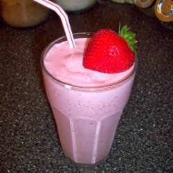 Strawberries and Cream Milkshakes recipe