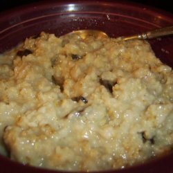 5-Minute Oatmeal- Raisin Cookie Treat recipe