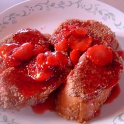 Pecan-Coated French Toast With Berry Sauce recipe