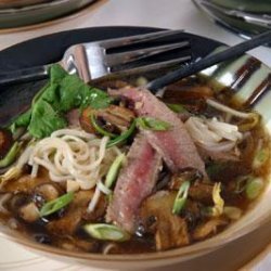 Thai Beef Noodle Soup - Gwaytio Nuea Nam recipe