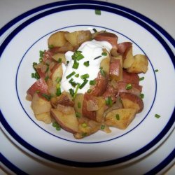 Zesty Potatoes With Sour Cream & Chives recipe