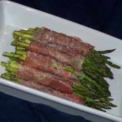 Grilled  Asparagus Wrapped in Prosciutto recipe