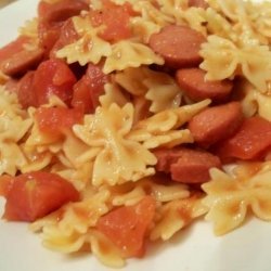 Hot Dogs, Noodles and Tomatoes recipe