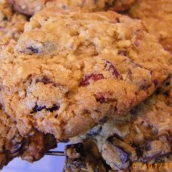 Chocolate-Chunk Oatmeal Cookies With Pecans and Dried Cherries recipe