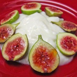 Broiled Figs and Yogurt recipe