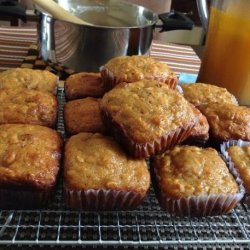 Oatmeal Carrot Muffins recipe
