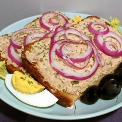 Rye Bread Sandwiches With Tuna, Pickle and Cream Cheese recipe