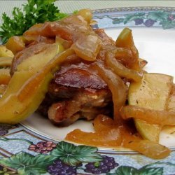 Pork Chops With Apples and Thyme recipe