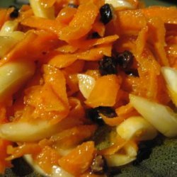 Moroccan Salad of Raw Grated Carrots/Citrus Cinnamon Dressing recipe