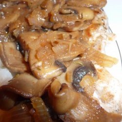 Boneless Pork Chops With Mushrooms and Thyme recipe