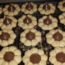 Peanut Butter Blossoms (Pampered Chef) recipe