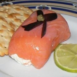 Lovely Smoked Salmon and Cream Cheese Entree. recipe
