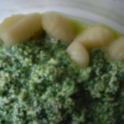 Spinach and Ricotta Tortellini With Ricotta and Herb Sauce recipe