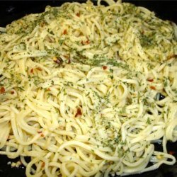 Pasta With Garlic and Oil (Pasta Aglio E Olio) recipe