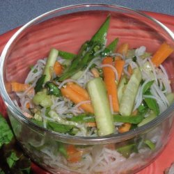 Cellophane Noodles With Garlic, Cucumbers and Cilantro - Ww recipe
