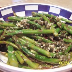 Roast Asparagus With Garlic and Capers recipe
