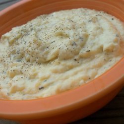 Whipped Cauliflower With Cheese & Sour  Cream recipe