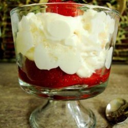 Amaretto Strawberry Trifle recipe