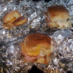 Hawaiian Bread Ham & Cheese Rolls recipe