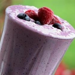 Quick Berry Milkshake recipe