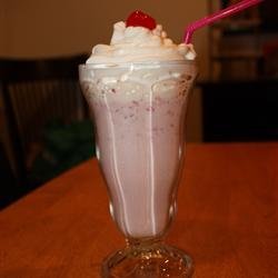 Yummy Strawberry Shake recipe