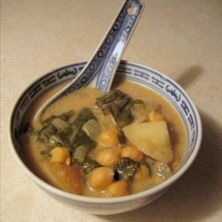Garlic, Chickpea and Spinach Soup recipe