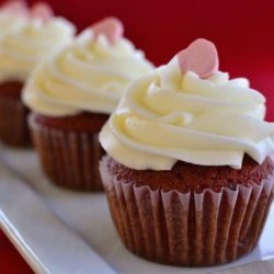 Red Velvet Cupcakes With Cream Cheese Frosting recipe
