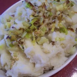 Nif's Buttermilk Mashed Potatoes With Sauteed Leeks recipe