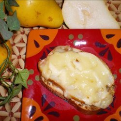 Buttery Brie and Pear Bites recipe