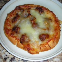 Pita Pizza With Caramelized Onions recipe
