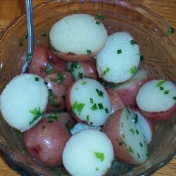 Steamed Buttery Herbed New Potatoes recipe