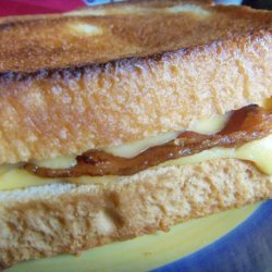 Simple Bacon-Cheddar Sandwich recipe