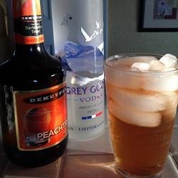 Alcoholic Sweet Peach Tea recipe