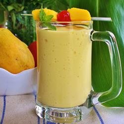 Easy Mango Banana Smoothie recipe